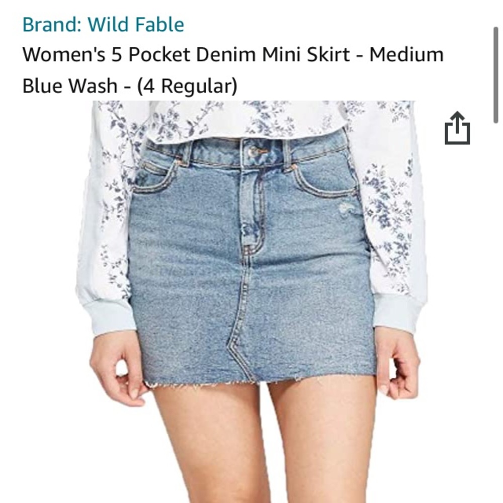 Cute women’s jean skirt NWT